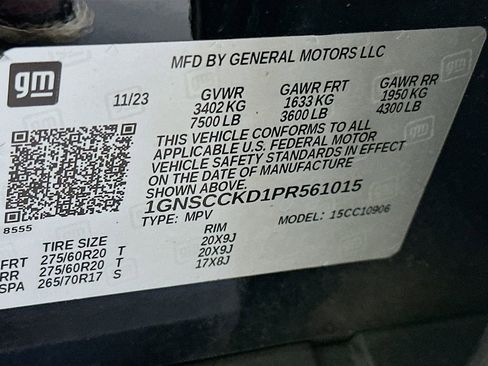 Used 2023 Chevrolet Suburban LT w/ Luxury Package RWD image 36