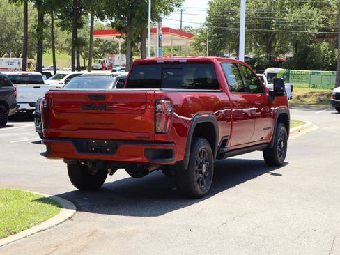 Used 2025 GMC Sierra 2500 AT4 w/ AT4 Premium Plus Package AWD/4WD image 9