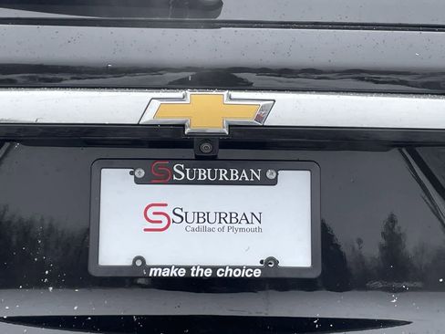 Used 2023 Chevrolet Traverse LT image 41