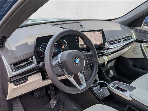 New 2026 BMW X1 xDrive28i AWD/4WD image 3