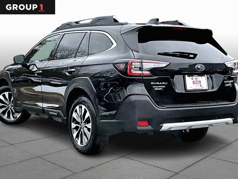 Used 2023 Subaru Outback Touring image 12