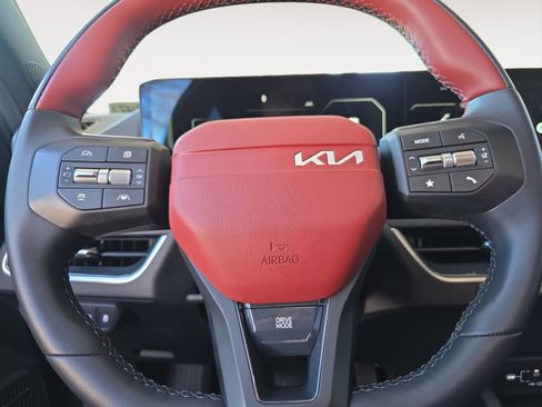 Certified 2025 Kia K4 GT-Line w/ GT-Line Premium Package image 11