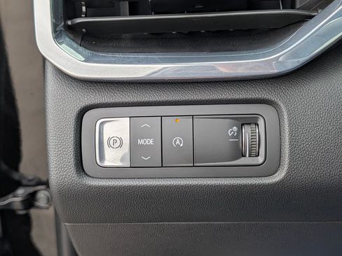 New 2026 GMC Acadia Denali w/ Super Cruise Package FWD image 22