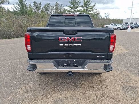 New 2026 GMC Sierra 1500 SLE w/ Preferred Package AWD/4WD image 7
