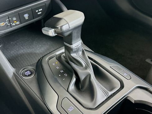 Used 2025 Kia K4 FWD image 24