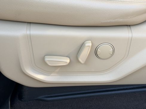 Certified 2019 Ford F150 Lariat w/ Equipment Group 502A Luxury image 11