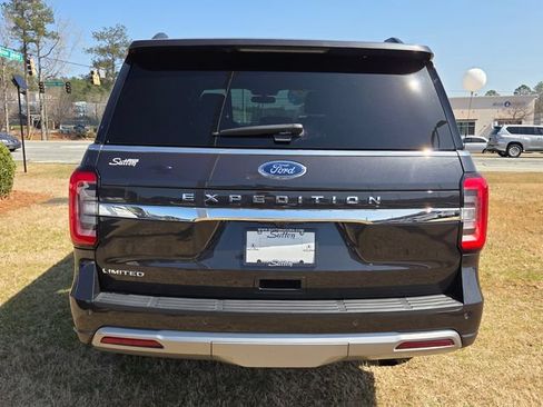 Used 2024 Ford Expedition Limited AWD/4WD image 13