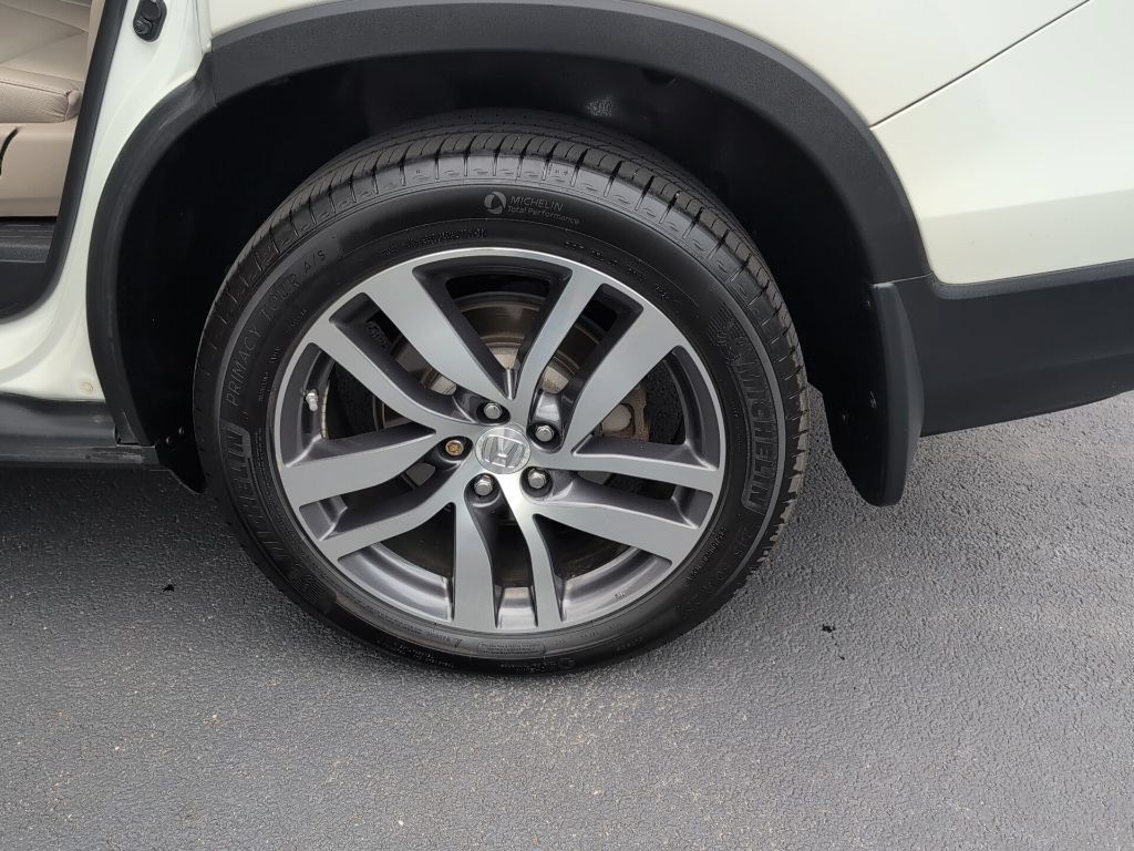 Used 2017 Honda Pilot Touring image 56