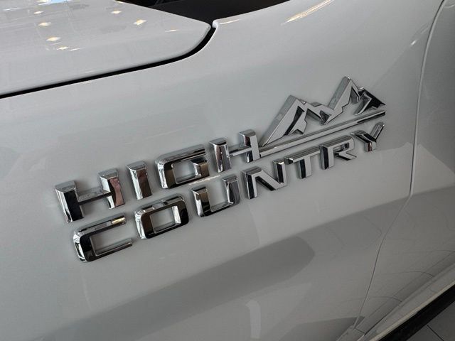 Certified 2023 Chevrolet Silverado 1500 High Country AWD/4WD image 38