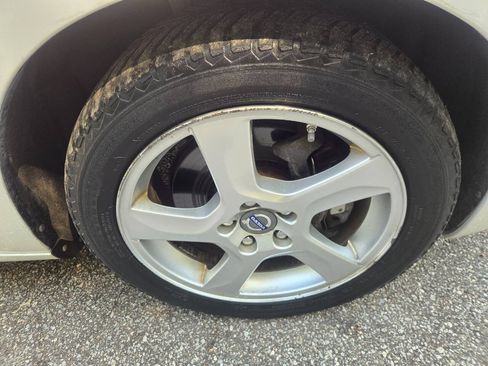 Used 2012 Volvo S60 T5 w/ Climate Pkg FWD image 40