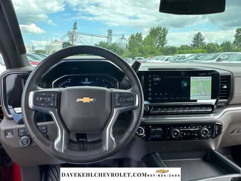 Used 2025 Chevrolet Silverado 2500 LTZ w/ LTZ Plus Package AWD/4WD image 15