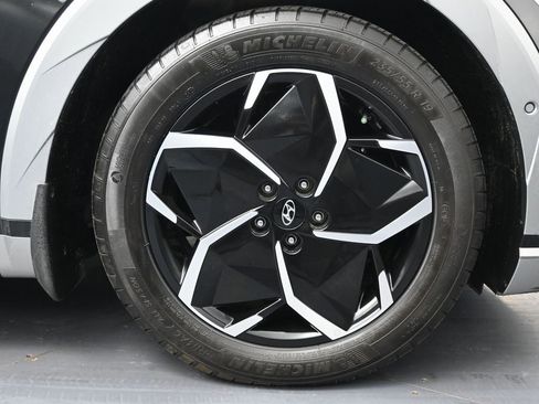 Used 2024 Hyundai Ioniq 5 Limited image 14