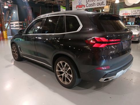 Used 2024 BMW X5 xDrive40i w/ Premium Package AWD/4WD image 17