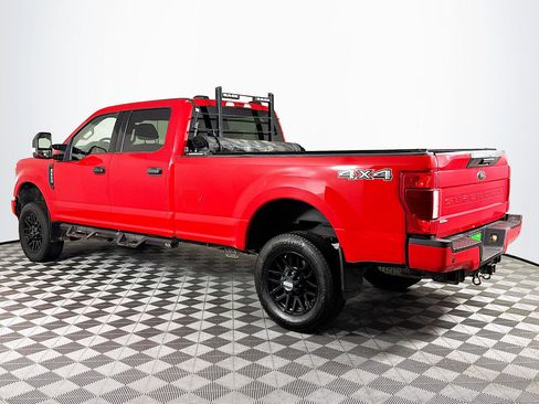 Used 2022 Ford F250 XLT w/ Black Appearance Package image 6