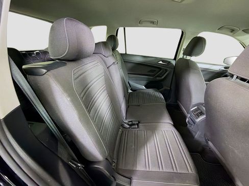 Used 2022 Volkswagen Tiguan S image 28