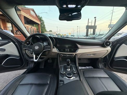Used 2018 Alfa Romeo Giulia Ti image 21