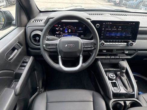 Used 2026 Chevrolet Colorado Trail Boss AWD/4WD image 18