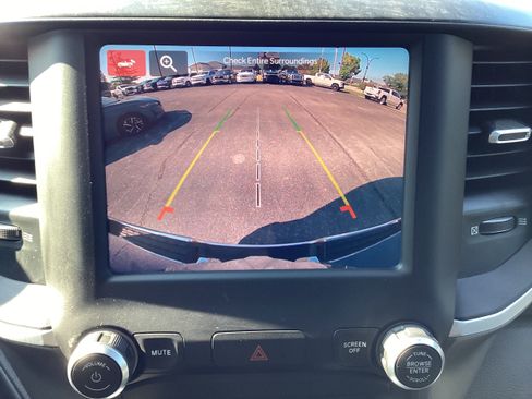 Used 2022 RAM 1500 Big Horn AWD/4WD image 21