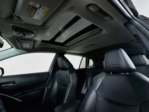 Certified 2023 Toyota Corolla Cross XLE w/ Convenience Package AWD/4WD image 15