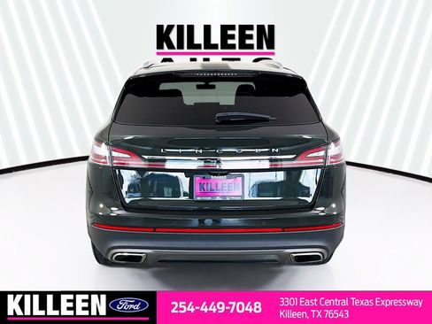 Used 2022 Lincoln Nautilus Reserve FWD image 7