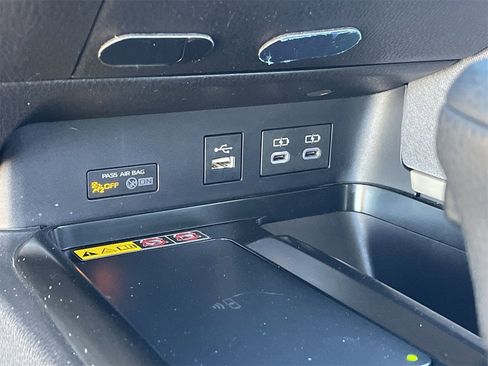 Used 2025 Toyota Camry XSE image 27