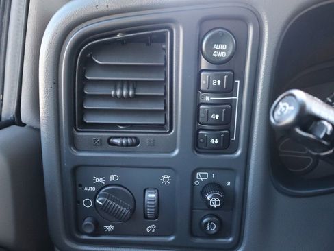 Used 2003 Chevrolet Tahoe LT image 30