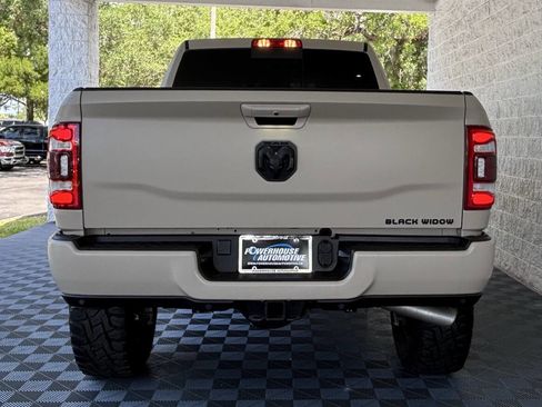 Used 2022 RAM 2500 Big Horn w/ Level C Equiment Group AWD/4WD image 9