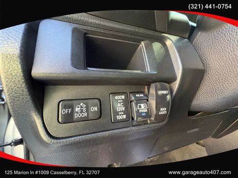 Used 2017 Toyota Tacoma TRD Sport w/ Tow Package RWD image 14