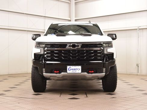 Used 2023 Chevrolet Silverado 1500 ZR2 w/ Technology Package AWD/4WD image 2