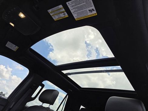 Used 2024 Ford Expedition Platinum image 21