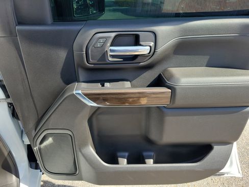 Used 2022 Chevrolet Silverado 2500 LT w/ All Star Edition image 10