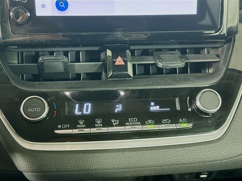 Used 2024 Toyota Corolla LE image 23