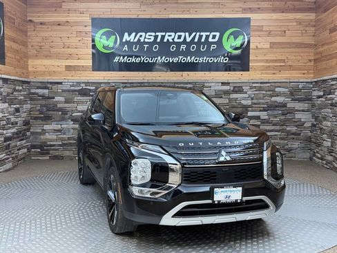Used 2023 Mitsubishi Outlander SE Black Edition AWD/4WD image 4