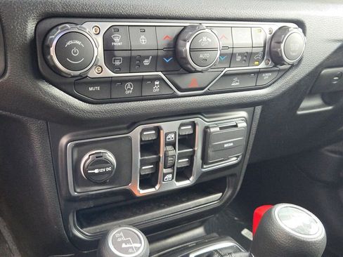 New 2025 Jeep Wrangler Sport S image 28