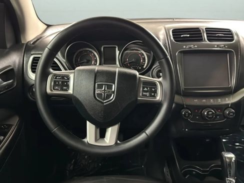 Used 2016 Dodge Journey Crossroad FWD image 3