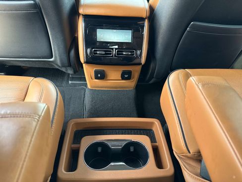 Used 2020 Lincoln Aviator Black Label w/ Class IV Trailer Tow Package AWD/4WD image 18