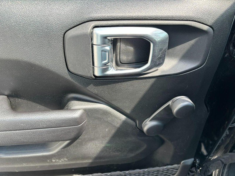Used 2022 Jeep Wrangler Unlimited Sport AWD/4WD image 19