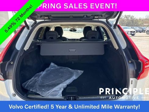Certified 2023 Volvo XC60 B5 Core w/ Climate Package FWD image 37