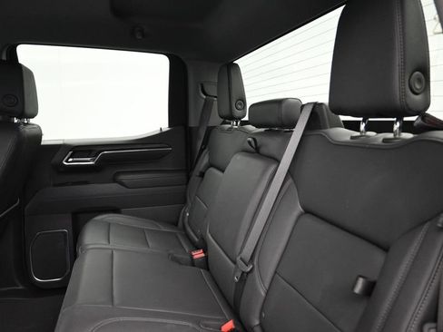 Used 2025 GMC Sierra 1500 SLT RWD image 14