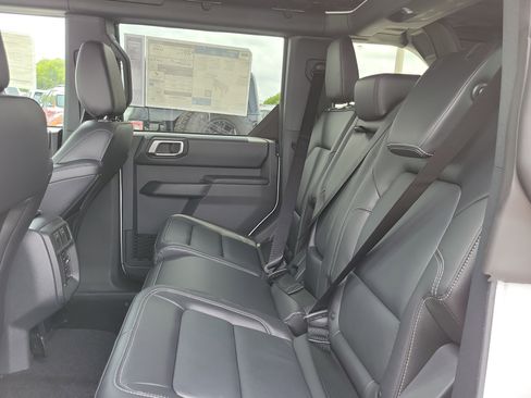 New 2026 Ford Bronco Outer Banks AWD/4WD image 11