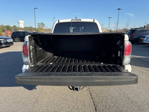 Used 2023 Toyota Tacoma TRD Sport image 12