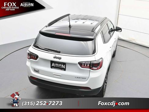 Used 2022 Jeep Compass Limited image 28