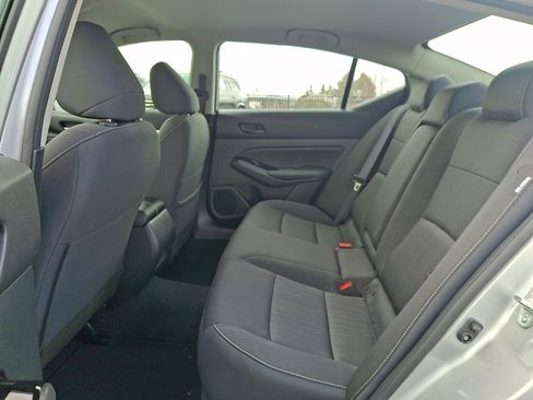 Used 2023 Nissan Altima 2.5 SV AWD/4WD image 10