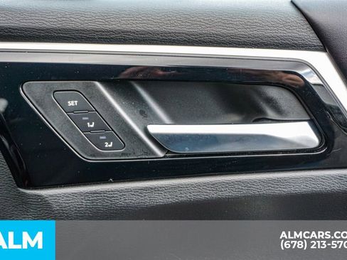 Used 2023 Mitsubishi Outlander SEL image 57