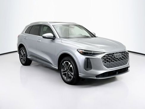 Used 2025 Audi Q5 Premium Plus w/ Premium Plus image 3