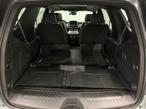 Used 2023 GMC Yukon SLT image 6