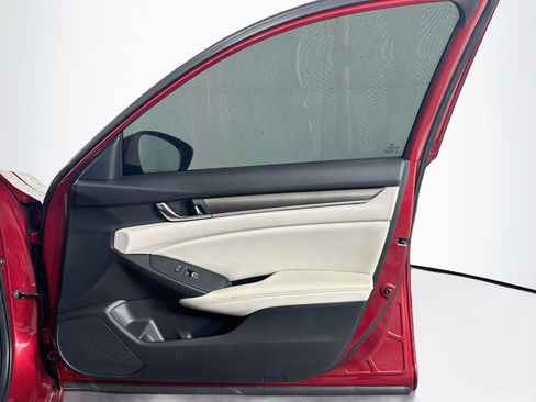 Used 2020 Honda Accord LX image 29