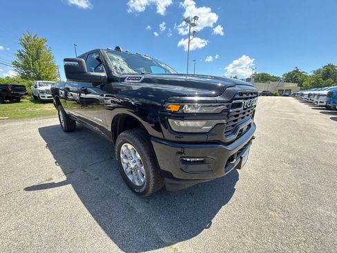 New 2026 RAM 2500 Big Horn AWD/4WD image 7