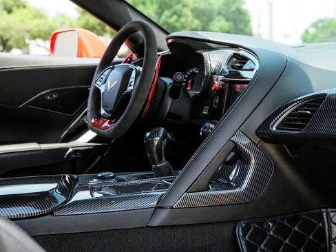 Used 2019 Chevrolet Corvette Grand Sport w/ Grand Sport Heritage Package RWD image 22