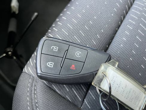 Used 2025 Chevrolet Equinox LT FWD image 18
